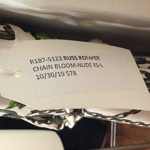 NEW Blue Life Russ Romper Chain Bloom Floral Small Revolve - Picture 9 of 9